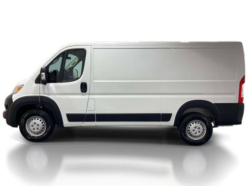 Used 2025 RAM ProMaster 2500 w/ U-Haul Equipment Group FWD image 2