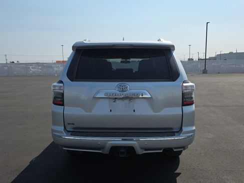 Used 2019 Toyota 4Runner Limited AWD/4WD image 7