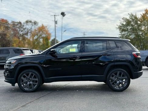 New 2026 Jeep Compass Limited AWD/4WD image 3