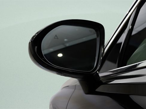 New 2026 Genesis GV70 2.5T Select image 4