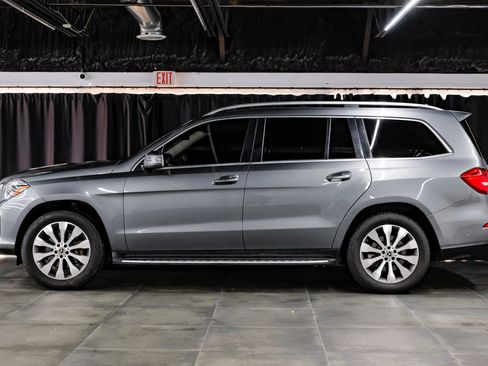 Used 2018 Mercedes-Benz GLS 450 4MATIC w/ Premium Package image 16