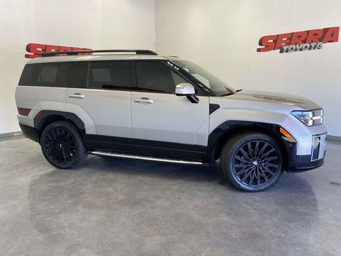 Used 2025 Hyundai Santa Fe Calligraphy image 2