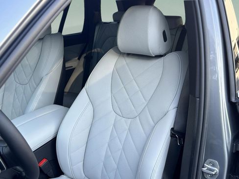 New 2026 BMW X5 sDrive40i w/ Premium Package image 20