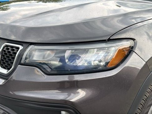 Certified 2023 Jeep Compass Latitude AWD/4WD image 9