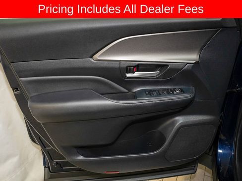 Certified 2025 Toyota Grand Highlander FWD image 14