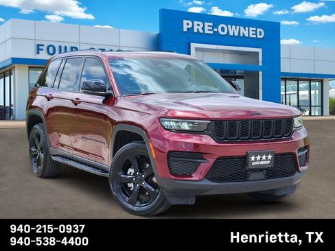 Used 2022 Jeep Grand Cherokee Altitude AWD/4WD image 1