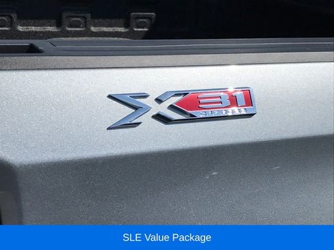 Used 2024 GMC Sierra 1500 SLE w/ Preferred Package AWD/4WD image 6