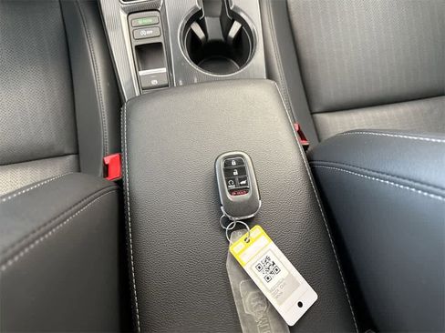 Used 2024 Honda Civic EX-L image 35