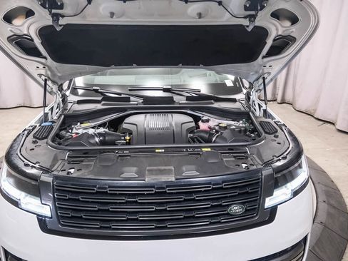 Used 2024 Land Rover Range Rover SE image 26