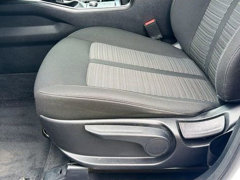 Used 2023 Kia Sorento LX FWD image 18