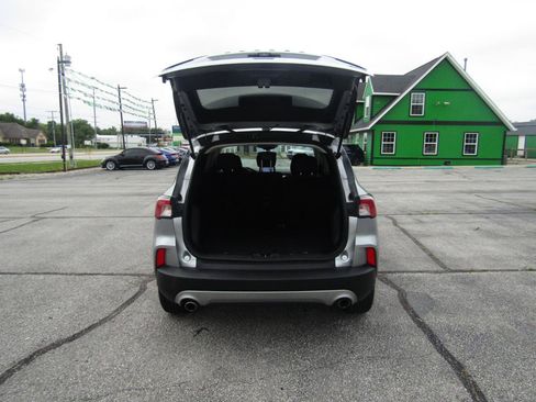 Used 2022 Ford Escape SE w/ Cold Weather Package AWD/4WD image 7