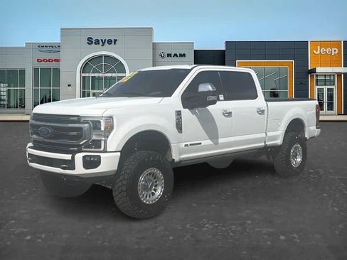 Used 2022 Ford F350 Platinum AWD/4WD image 3