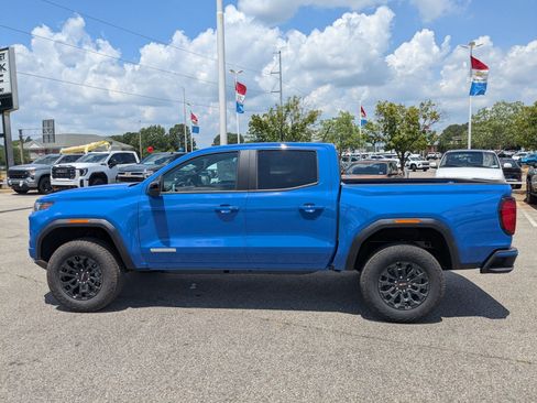 New 2026 GMC Canyon Elevation w/ Convenience Package image 2