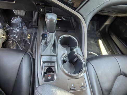 Used 2023 Toyota Camry XSE FWD image 12