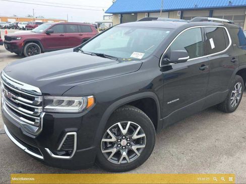 Used 2023 GMC Acadia SLT w/ Preferred Package image 33