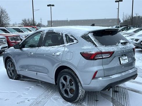 Used 2024 Ford Escape ST-Line image 4