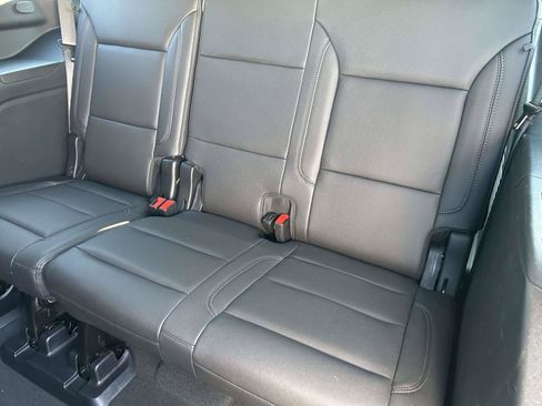Used 2024 Chevrolet Tahoe Z71 AWD/4WD image 15