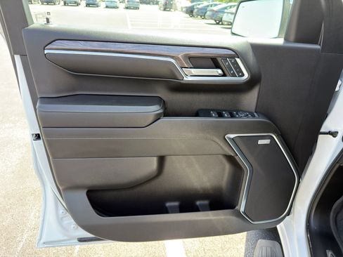 Used 2024 Chevrolet Silverado 1500 LTZ w/ LTZ Convenience Package II AWD/4WD image 13