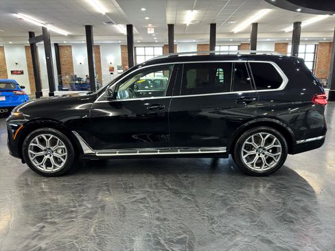 Used 2023 BMW X7 xDrive40i w/ Premium Package image 21