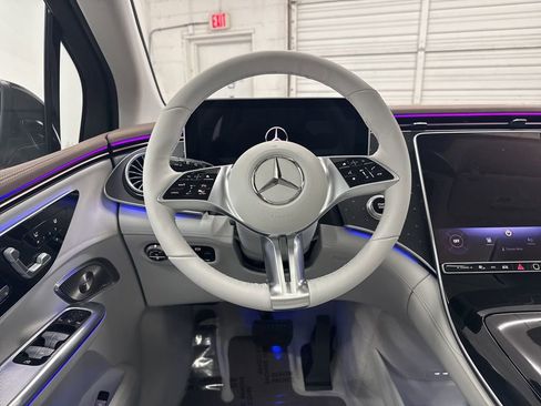 Used 2026 Mercedes-Benz EQE 320+ SUV image 22