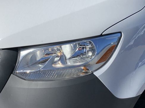 Used 2023 Mercedes-Benz Sprinter 2500 image 7