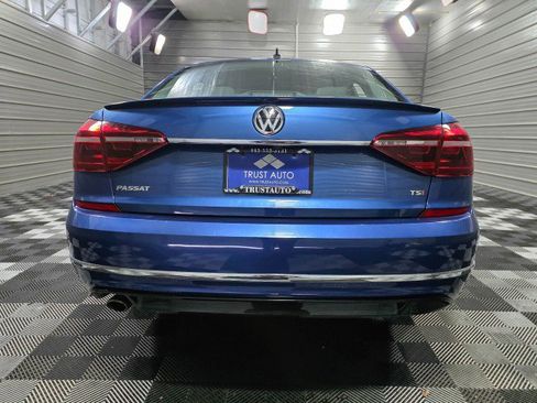 Used 2017 Volkswagen Passat 1.8T R-Line image 6