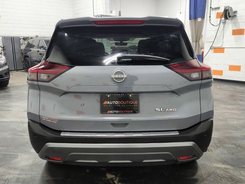 Used 2023 Nissan Rogue SL w/ SL Premium Package image 17