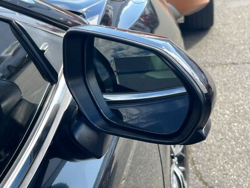 Used 2018 Toyota Camry SE FWD image 16