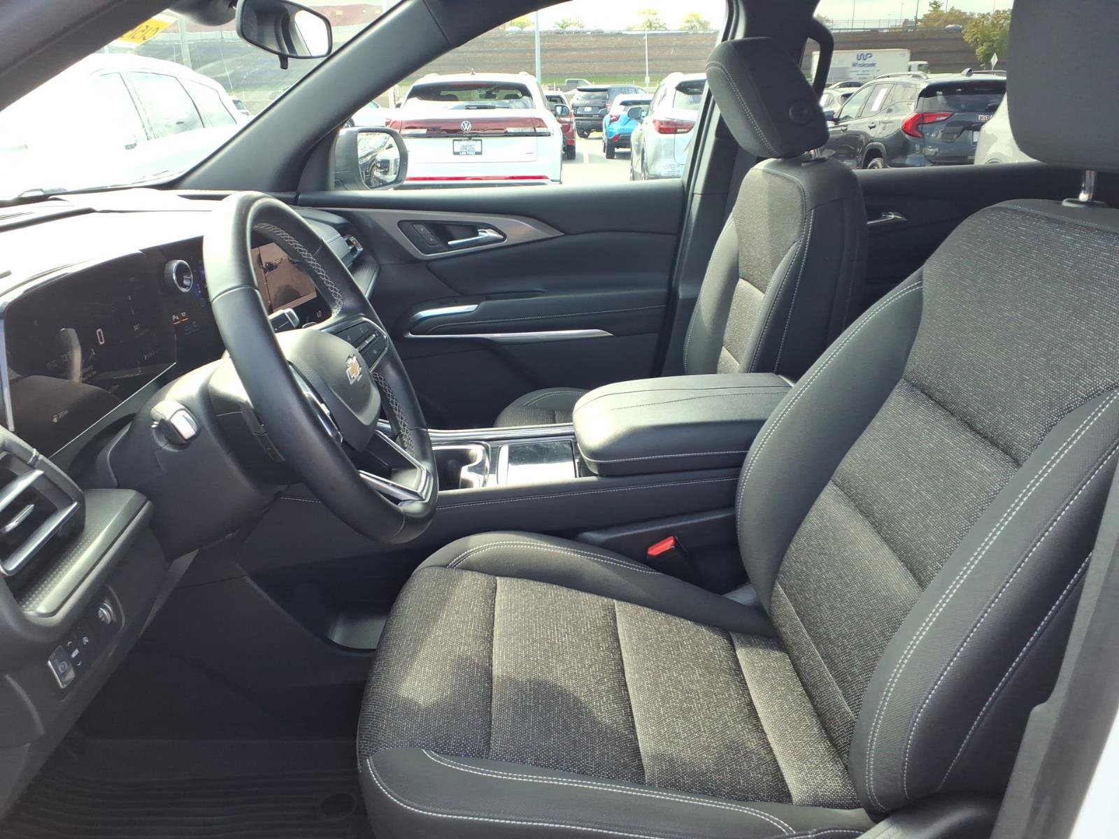 Used 2024 Chevrolet Traverse LT w/ LPO, Floor Liner Package FWD image 22