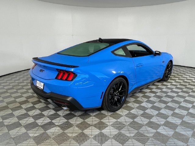 Used 2025 Ford Mustang GT Premium RWD image 14