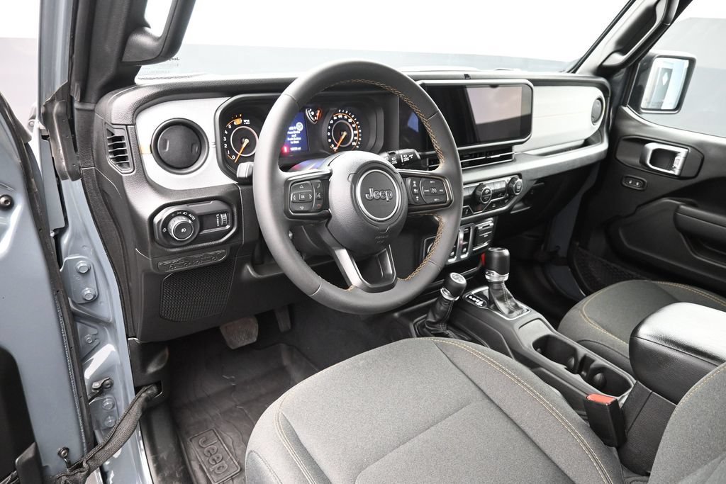 Used 2024 Jeep Wrangler Sport AWD/4WD image 12