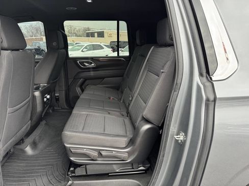 Used 2022 GMC Yukon XL SLE w/ Gmc Pro Safety Plus Package image 8