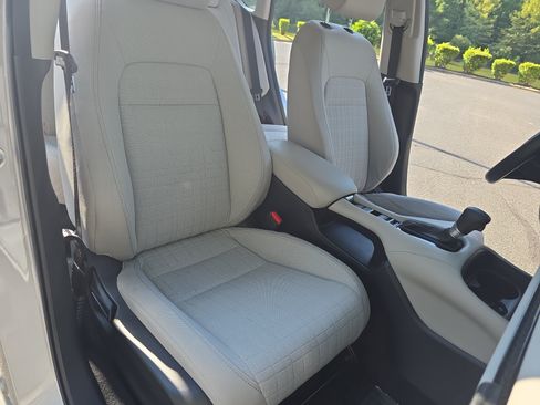 Used 2024 Honda HR-V LX image 10