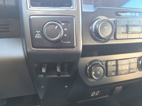 Used 2019 Ford F250 XLT AWD/4WD image 18