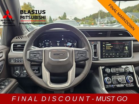 Used 2023 GMC Yukon XL Denali image 13