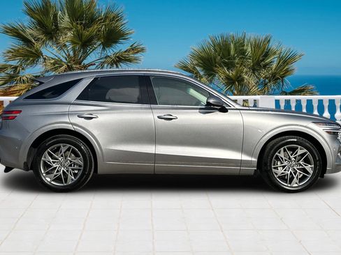 Used 2023 Genesis GV70 2.5T w/ Advanced Package image 4