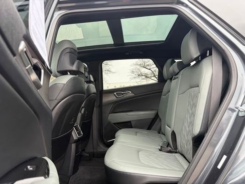 Certified 2023 Kia Sportage X-Line w/ X-Line Premium Package image 11