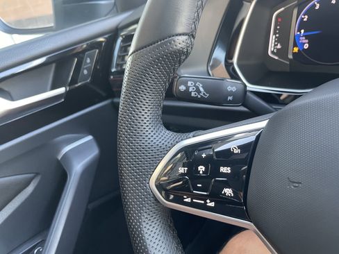 Used 2024 Volkswagen Jetta GLI Autobahn w/ GLI Black Package image 27