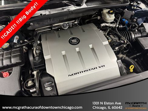 Used 2008 Cadillac DTS Base image 31