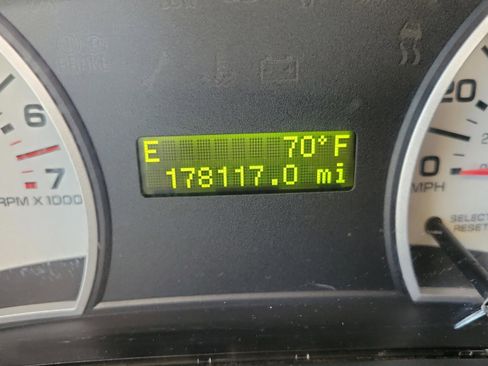 Used 2010 Ford Explorer Sport Trac XLT image 18