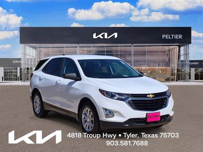 Used 2020 Chevrolet Equinox LS w/ LS Convenience Package