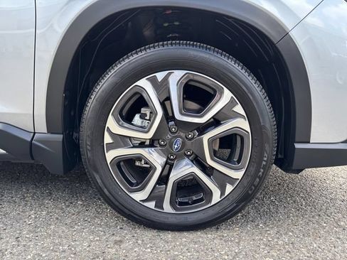 Certified 2024 Subaru Ascent Limited AWD/4WD image 27