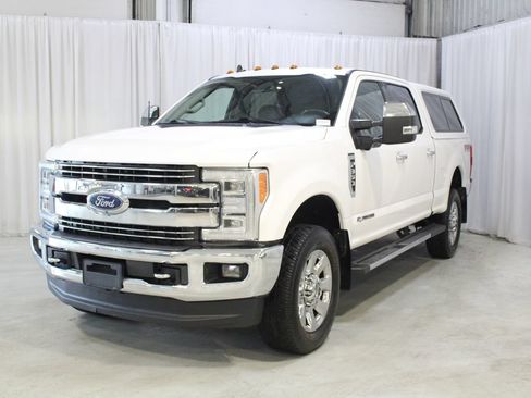 Used 2019 Ford F350 Lariat w/ Lariat Ultimate Package AWD/4WD image 37