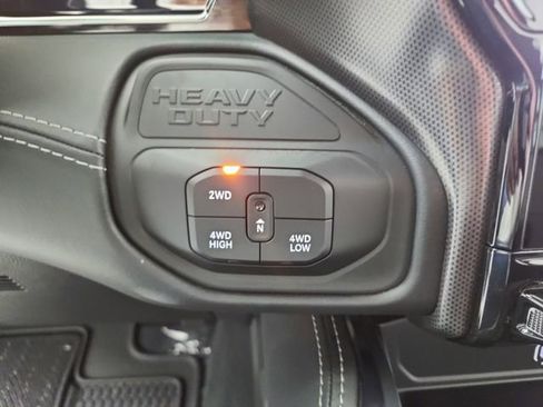 New 2025 RAM 2500 Limited image 18