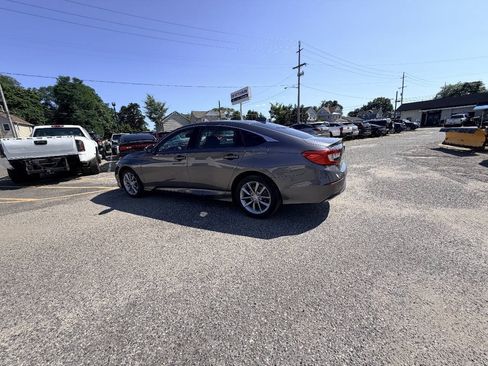 Used 2022 Honda Accord LX image 24