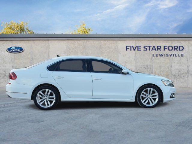 Used 2018 Volkswagen Passat 2.0T SE FWD image 9