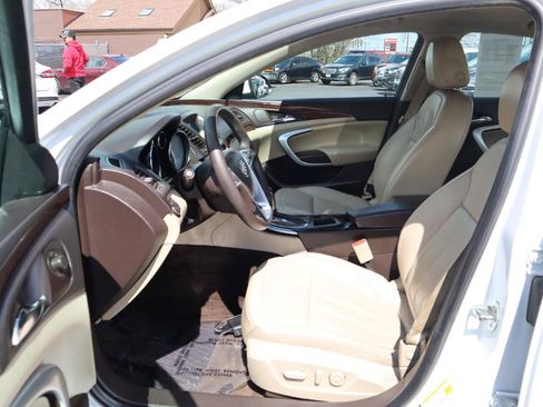 Used 2012 Buick Regal Leather FWD image 17