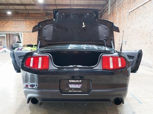 Used 2010 Ford Mustang Shelby GT500 RWD image 28