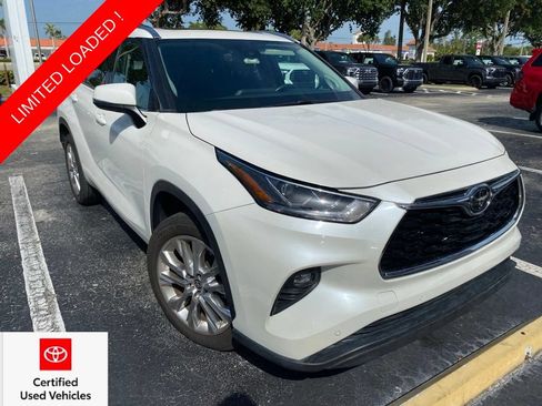 Used 2021 Toyota Highlander Limited FWD image 1