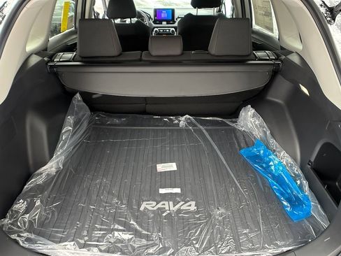 New 2025 Toyota RAV4 LE image 8